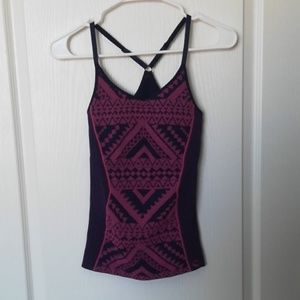 Workout top with built-in bra